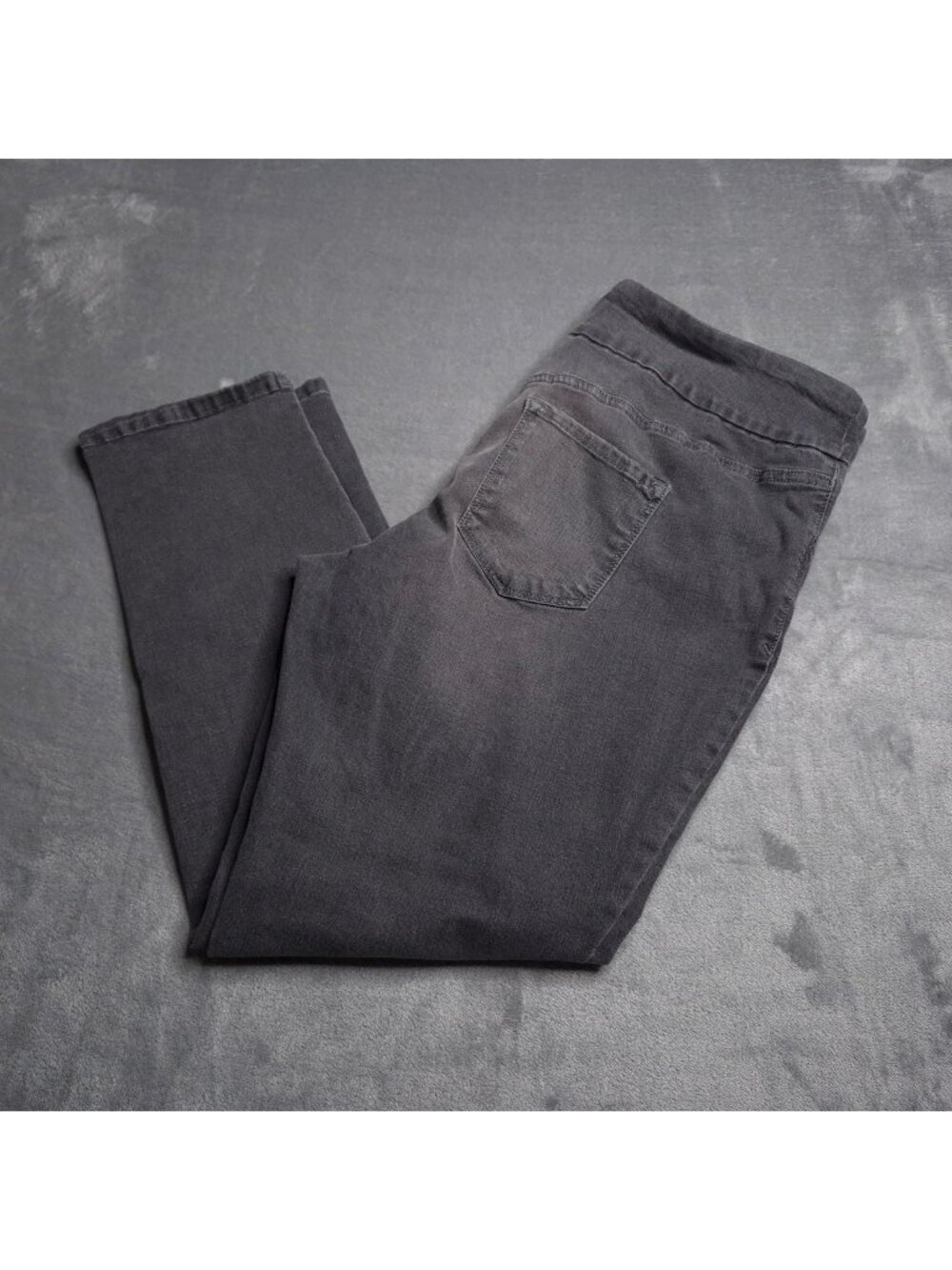 Gloria Vanderbilt Pull-On Straight Leg Jeans 18W Plus Amanda Faded Black